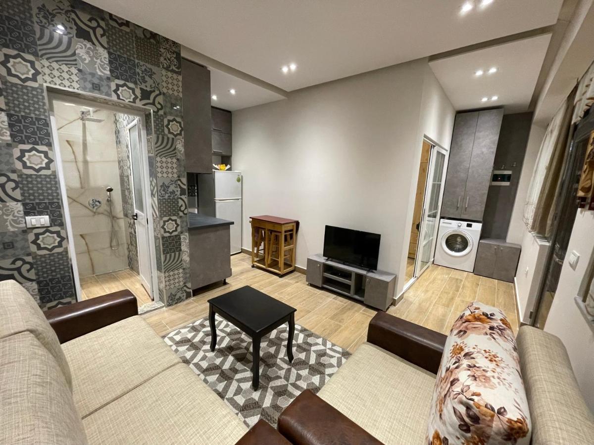 Apartment Modern 1 Bedroom Tirana