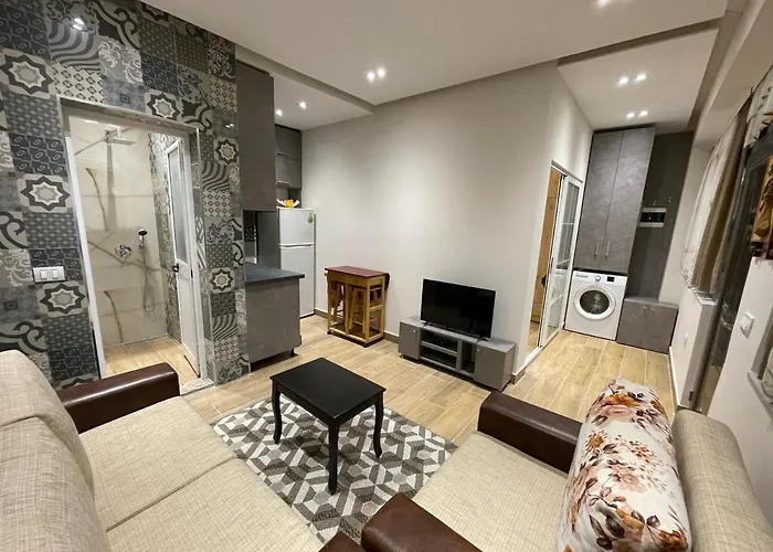 Modern 1 Bedroom City Apartment