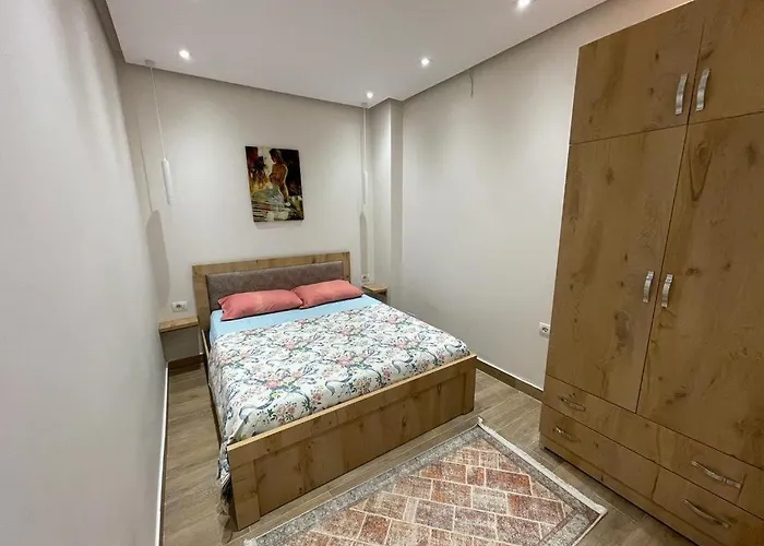 Modern 1 Bedroom City Apartment